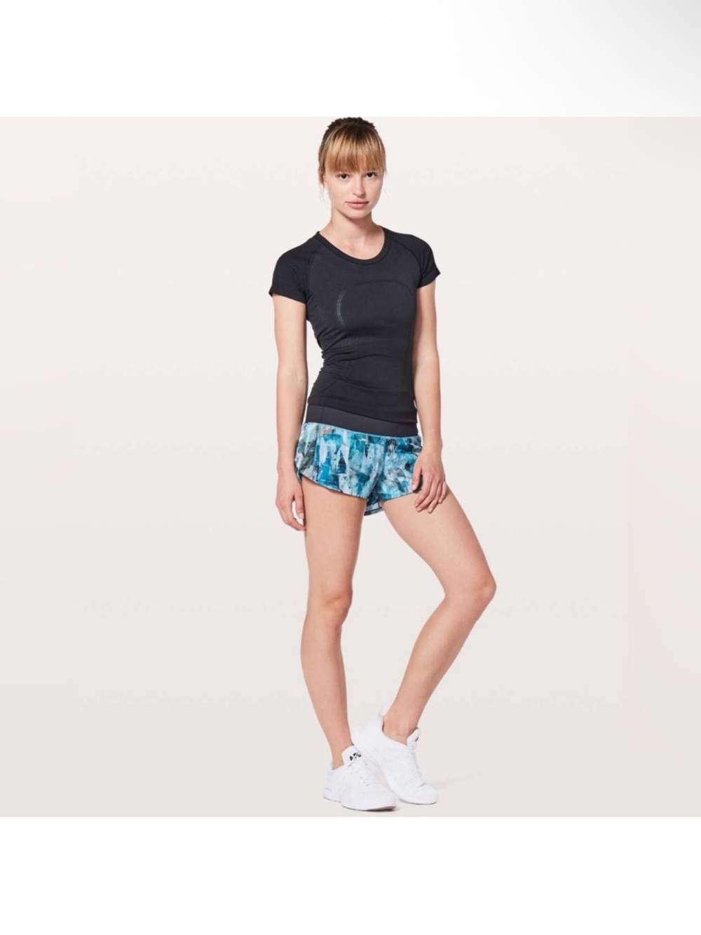 Lululemon Speed Up Low-Rise Lined Short 2.5” Blue Pattern